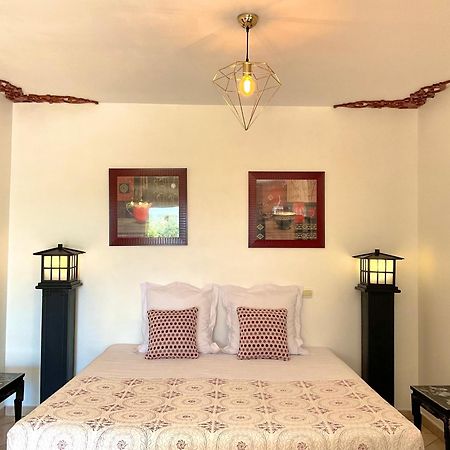 Chambres D'Hotes Les Noisetiers Digne-les-Bains Luaran gambar