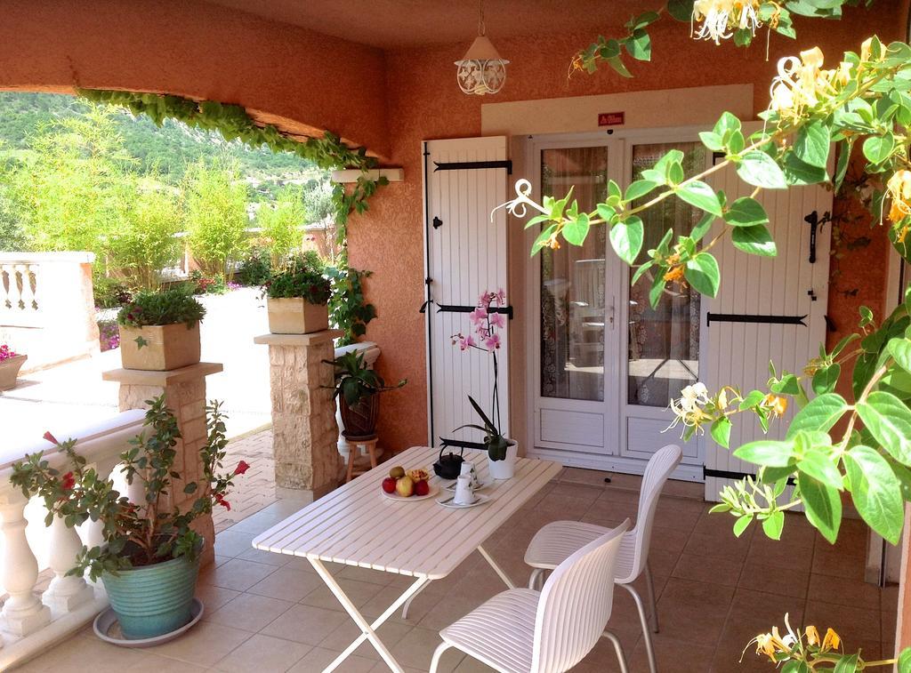 Chambres D'Hotes Les Noisetiers Digne-les-Bains Bilik gambar