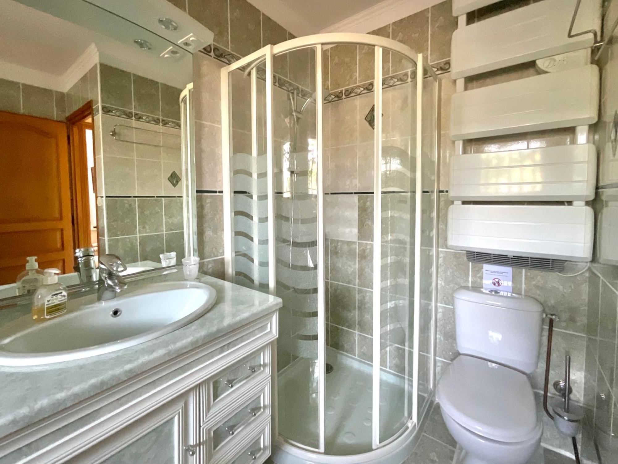 Chambres D'Hotes Les Noisetiers Digne-les-Bains Luaran gambar